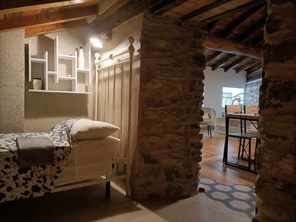 Mimma'S Apartment Pontremoli Exterior photo
