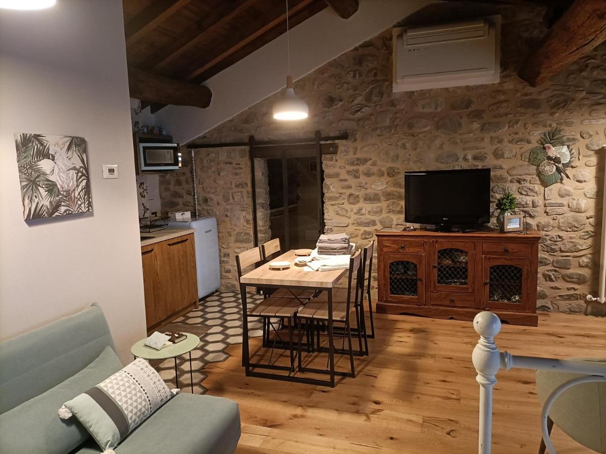 Mimma'S Apartment Pontremoli Exterior photo